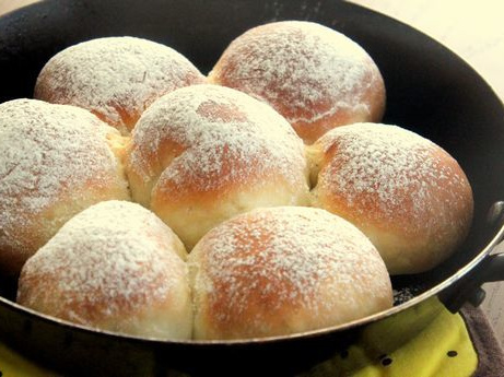 気軽にはじめるパンとサラダとスープの食卓「手ごねパン講座」
