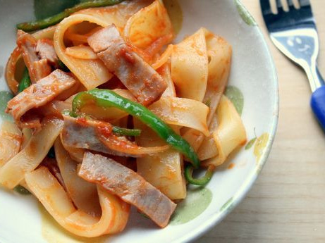 手打ちパスタのナポリタン